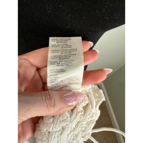 NWOT Free People Megan Crochet Cut Out Back Top - Size Small - Picture 12 of 12